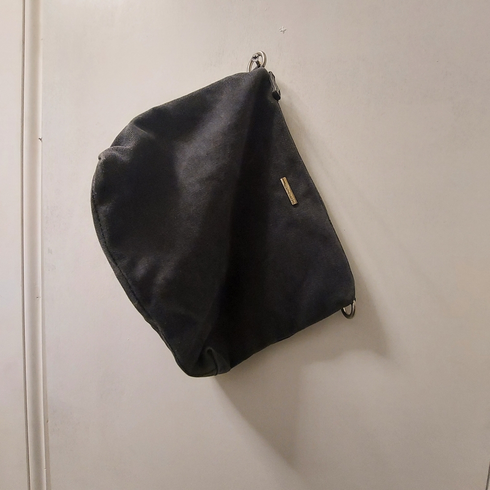 Remi & Reid Pouch bag